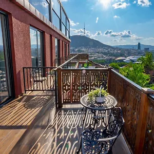 **** Hotel Iris Georgia